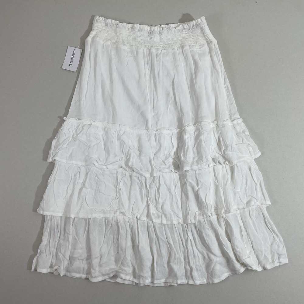 Women's Studio West White Skirt Size M Elastic Waist Casual